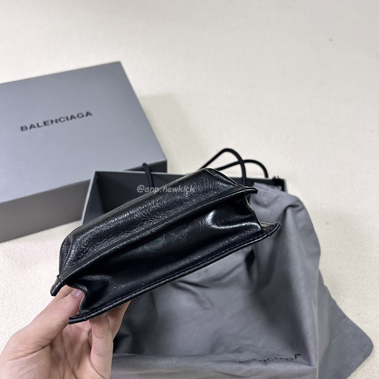 Balenciaga Explorer Arena Cracked Leather Messenger Bag Black (12) - newkick.app